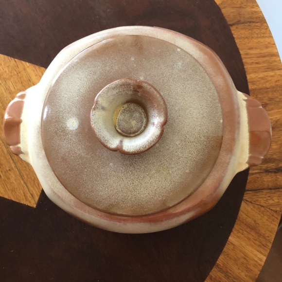 FRANKOMA Pottery 5V DESERT GOLD Covered Casserole Baked Bean Pot 10" w/ Handles - Picture 3 of 3